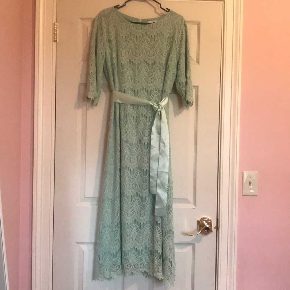 Dainty Jewell’s Mint Lace Dress